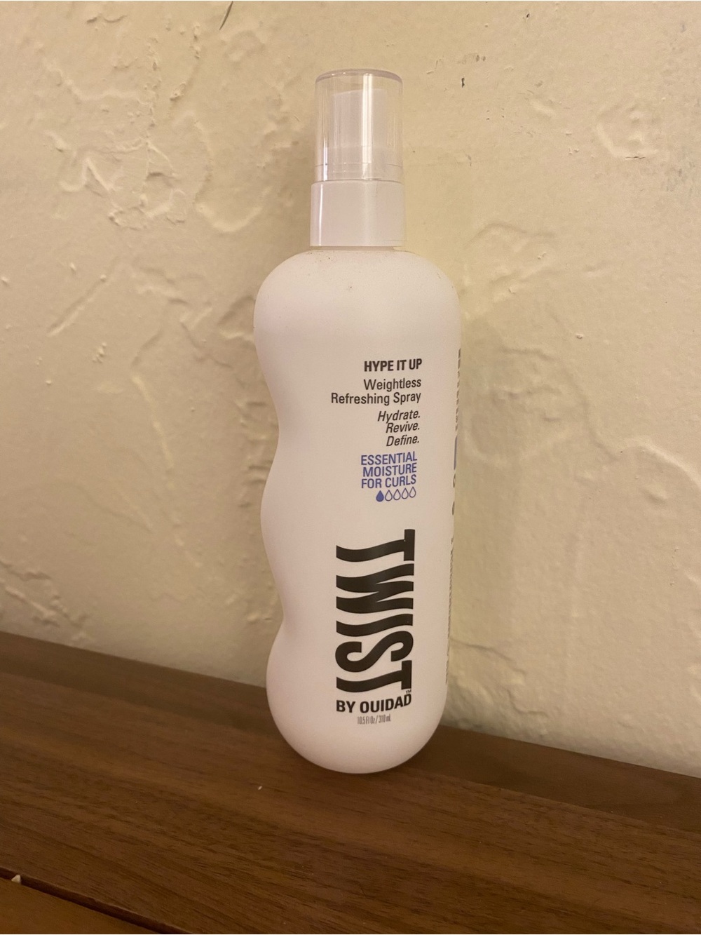 Ouidad Twist Hype It Up Weightless Refreshing Spray 10.5oz Curl Care